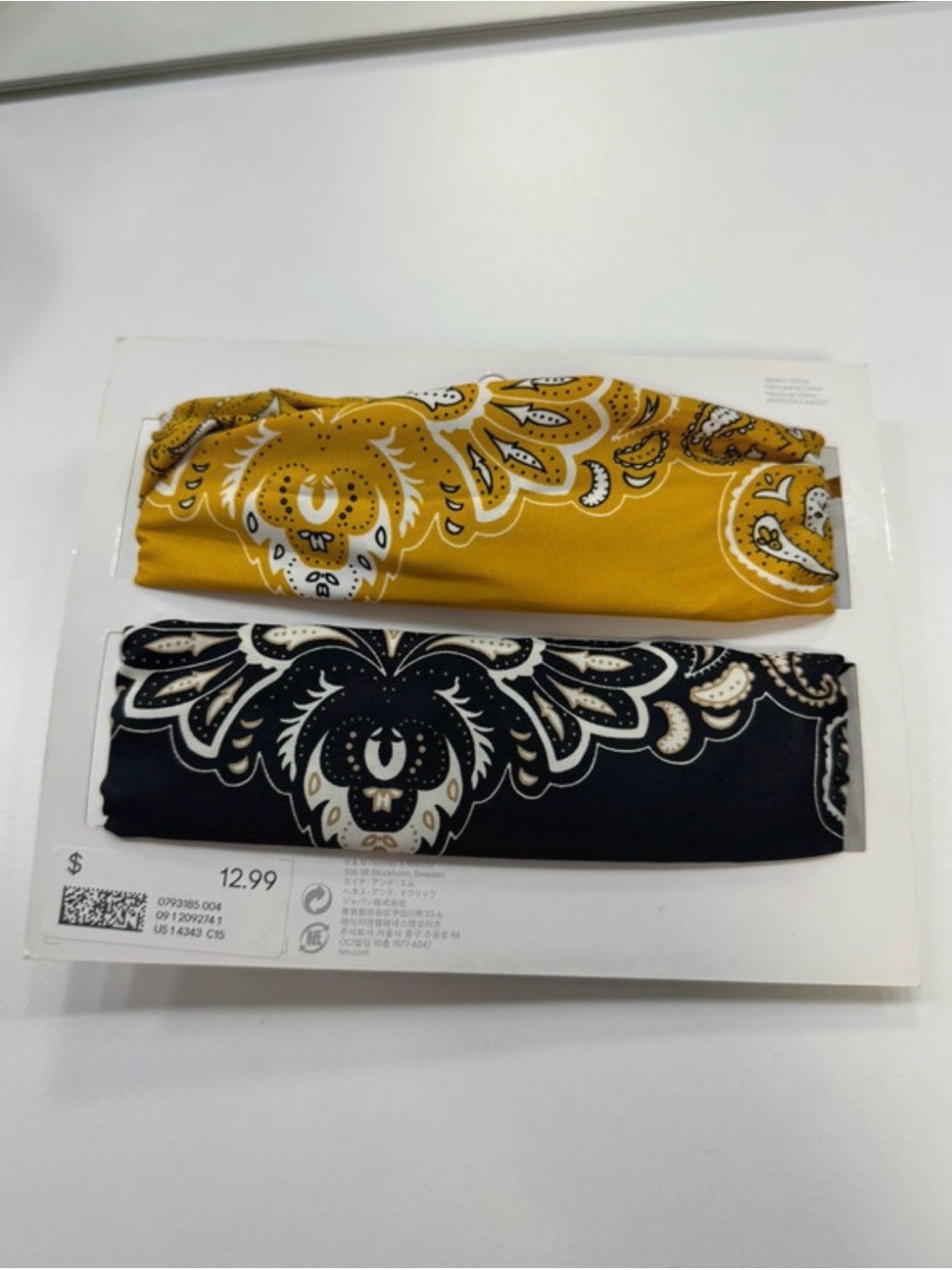 H&M Paisley Knot Headband Duo in Mustard Yellow & Black